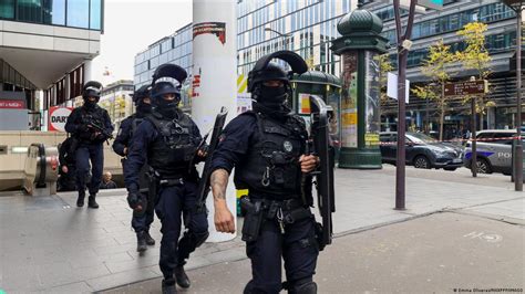 Paris police open fire on Muslim woman at train station – DW – 10/31/2023