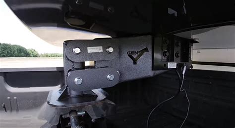 Gen-Y Executive Torsion Hitch Means Stress-Free Heavy-Duty RV Towing ...