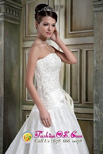 Lancaster Ohio Discount designer wedding bridal dresses | Flickr
