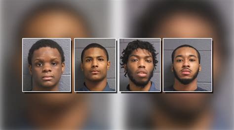 Social media posts lead feds to Detroit gang members :: Guns.com