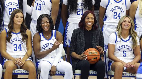 UK women's basketball team photo day | Lexington Herald Leader