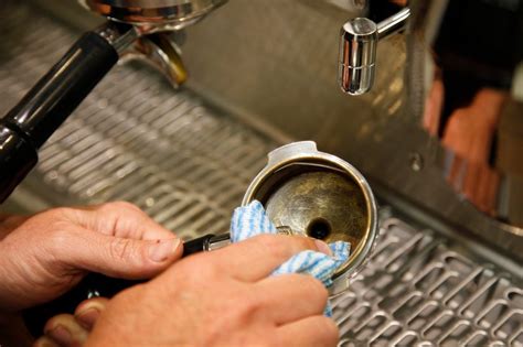 Simple Tips for Cleaning Your Coffee Maker - BrownsCoffee.com