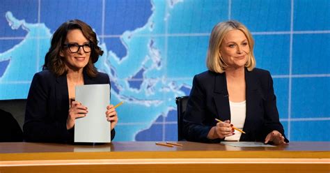 Tina Fey, Amy Poehler Reunite, Do 'Weekend Update' Skit at Emmy Awards