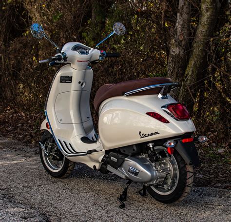 2023 Vespa Primavera 150 - Performance, Price, and Photos