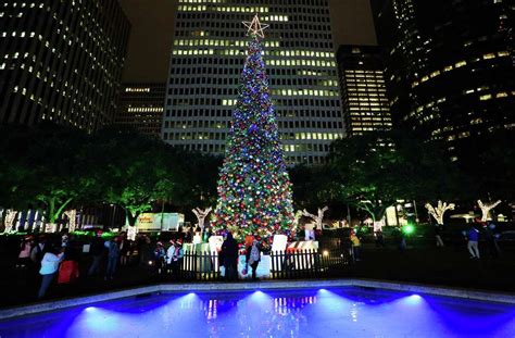 Houston celebrates the holiday season at mayor's tree lighting party