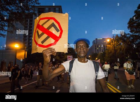 Atlanta, Georgia, USA. 13th Aug, 2017. 1000 people gathered in Stock ...