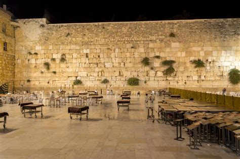 Night View of the Western Wall in Jerusalem Editorial Stock Photo ...