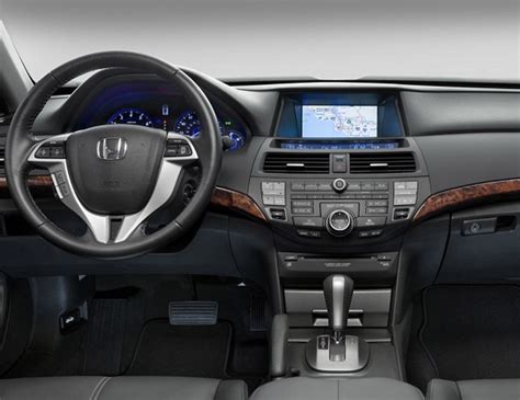 2013 Honda Crosstour Review and Pictures