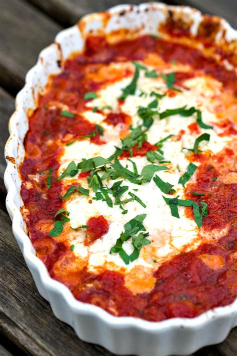 Baked Goat Cheese with Marinara- (Free Recipe below) in 2020 | Goat cheese recipes, Appetizer ...