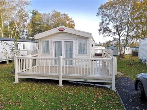 ** Lakeview Caravan w/ Large Wrap Decking & Hot Tub ** @ Tattershall Lakes - Lincs Nr Skegness ...