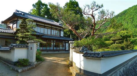 76 best Japanese House Exteriors images on Pinterest | Exterior homes ...