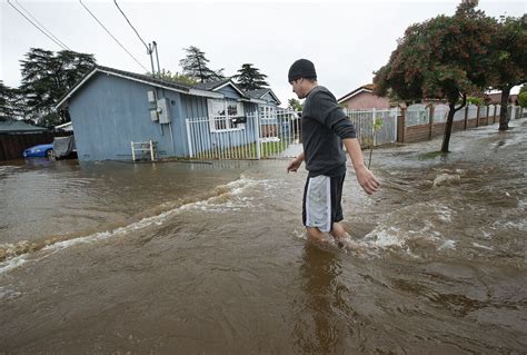 L.A. communities face growing peril from fire, heat, floods - Los ...