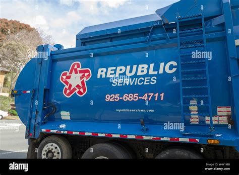 Republic services hi-res stock photography and images - Alamy