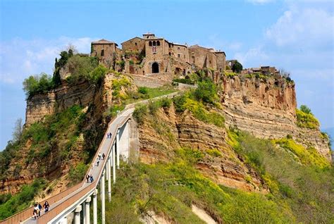 The Crumbling Hilltop Town of Civita di Bagnoregio | Amusing Planet