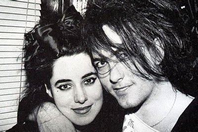 FotosdeTi The cure: Quien es esa chica ? MARY POOLE