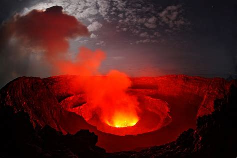 10 Of The Worlds Most Dangerous Volcanoes In Pictures | Images and Photos finder