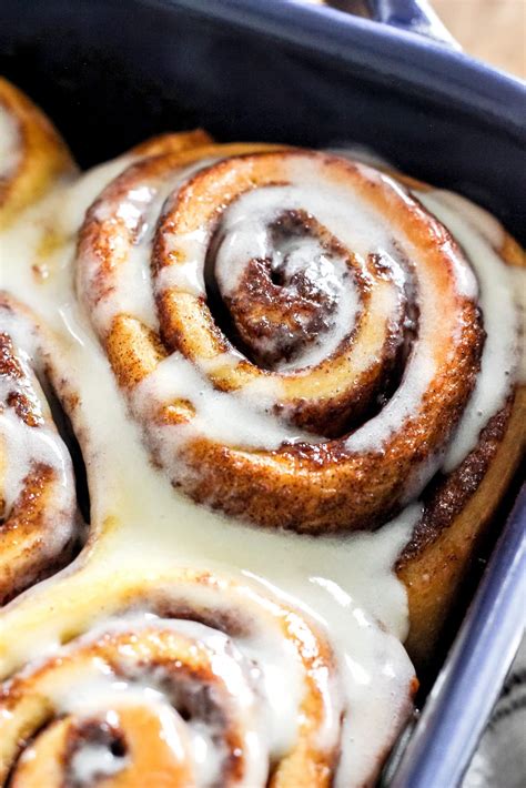 How to Make Soft Cinnamon Rolls (Easy Recipe) - The Seasoned Skillet