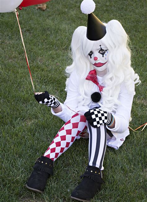 Easy and unique sad clown costume or Harlequin costume - Cuckoo4Design