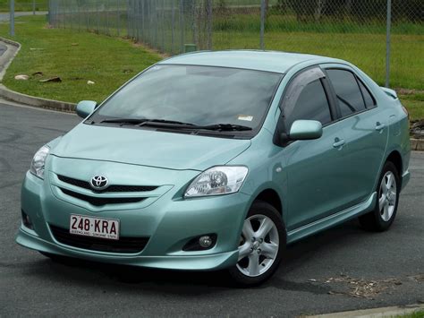 2010 Toyota Yaris Base - 4dr Hatchback 1.5L Manual