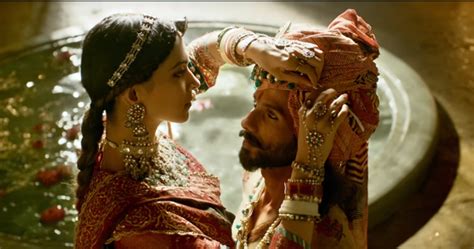 Deepika Padukone Shahid Kapoor PADMAVAT Movie Stills 8 : deepika ...