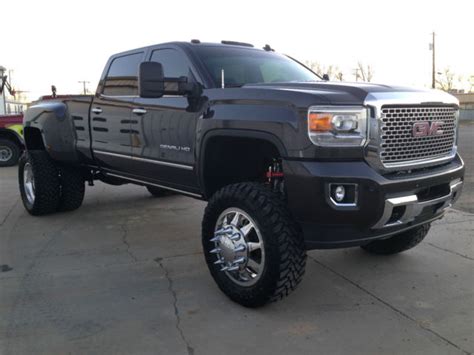 2015 GMC 3500 Sierra Denali HD Dually duramax lifted