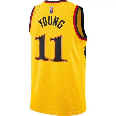 Nike Men’s Atlanta Hawks Trae Young 11 Swingman 21 Dri-FIT Jersey | Academy