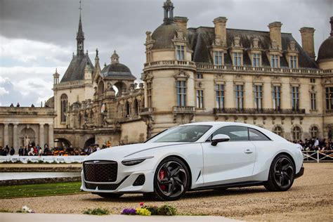 Bentley Mulliner Batur storms at Chantilly Arts & Elegance 2022 ...