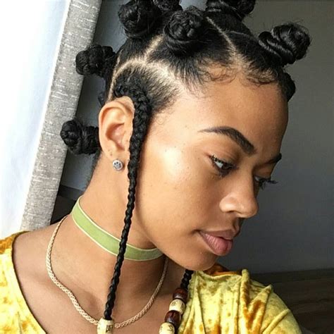 Melanin Hairstyles 💇🏽‍♀️ on Instagram: "Bantu knots & side beads 💞 ...