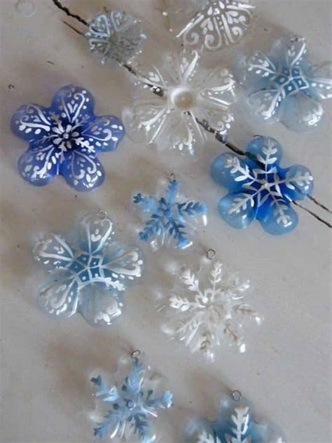 Christmas Decorations With Plastic Bottles