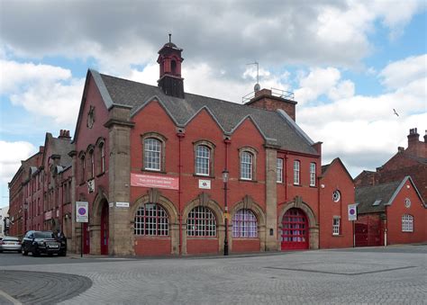 Former fire station, Legge Lane,... © Stephen Richards cc-by-sa/2.0 :: Geograph Britain and Ireland
