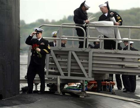 VIDEO: USS Pittsburgh returns to Naval Submarine Base after 6-month deployment