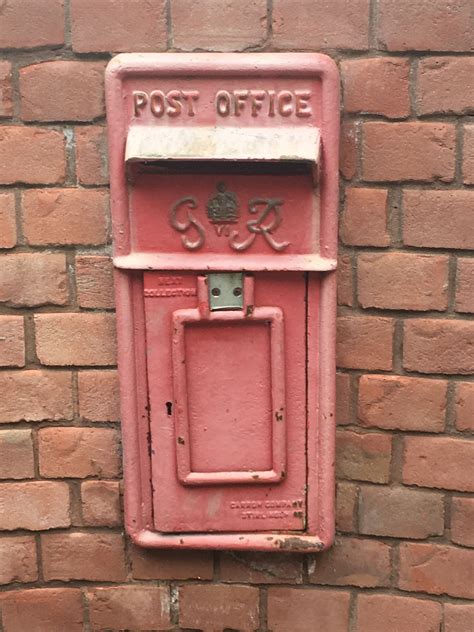 Pin by ACR on British Post Boxes - secret | Antique mailbox, Post box ...