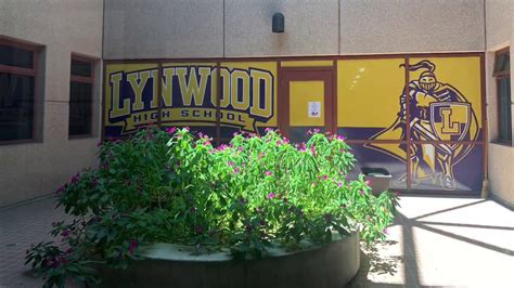 Lynwood High School Campus Tour 2020 - YouTube