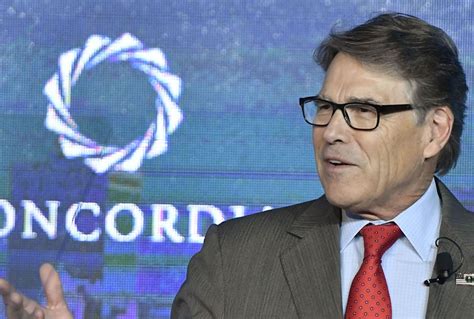 Energy Secretary Rick Perry, who's in charge of U.S. nukes, falls for ...