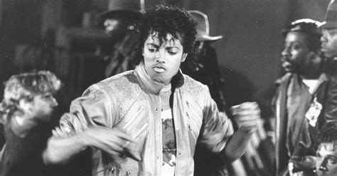 Listen To ‘Beat It’ Demo From Michael Jackson’s Thriller 40 - Michael ...