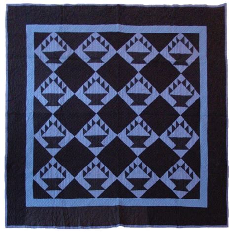 1000+ images about Amish/Mennonite Quilts on Pinterest | Wool ...