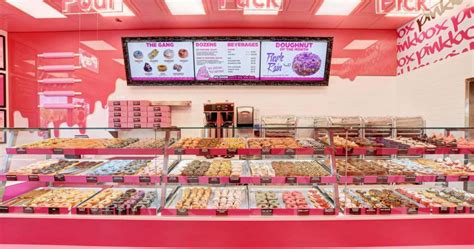 Pinkbox Doughnuts® New LOcation Opens at 9435 W Tropicana Ave