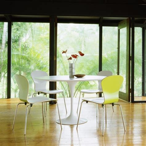 Knoll International Saarinen Table Ø107cm | AmbienteDirect