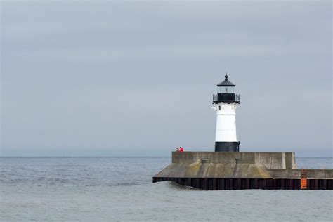 Duluth North Pier Light