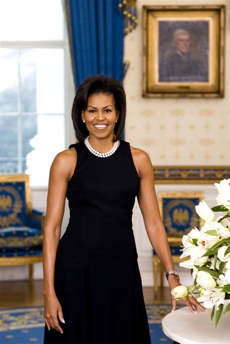 File:Michelle Obama official portrait.jpg - Wikimedia Commons