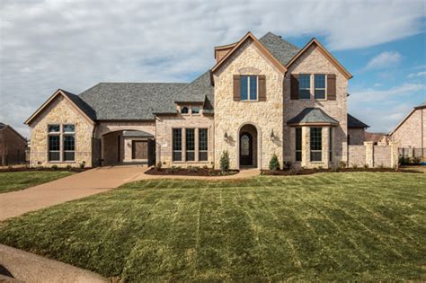 Custom Flower Mound Homes - Live Your Dream Life