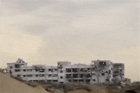 Video quân đội Israel đánh sập tòa án chính ở Dải Gaza
