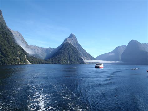 Milford Sound, Fiordland NZ | Milford sound, Scenic, Milford