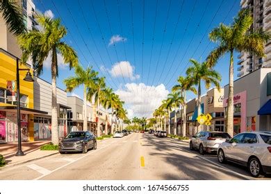 322 Doral Miami Images, Stock Photos & Vectors | Shutterstock