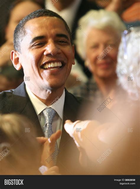 Barack Obama Handshake Image & Photo (Free Trial) | Bigstock