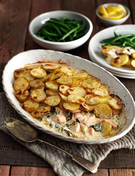 Salmon, spinach and crème fraîche bake | Sainsbury`s Magazine