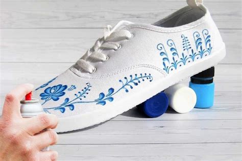 How To Paint Canvas Shoes | The Best Techniques