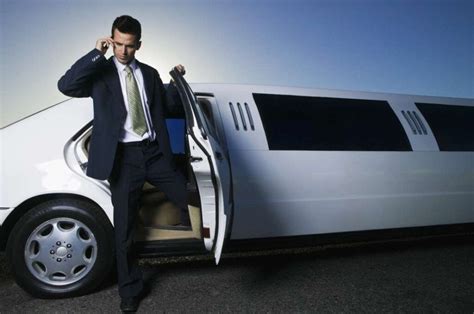 Seamless Travel Solutions: Town Car Service from JFK to Manhattan and East Hampton Airport Car ...