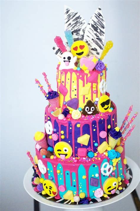 Emoji birthday cake, Emoji birthday, Emoji cake