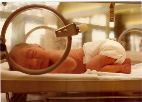 A Neonatal Nurse (NICU) And What It All Means - Online LPN Programs